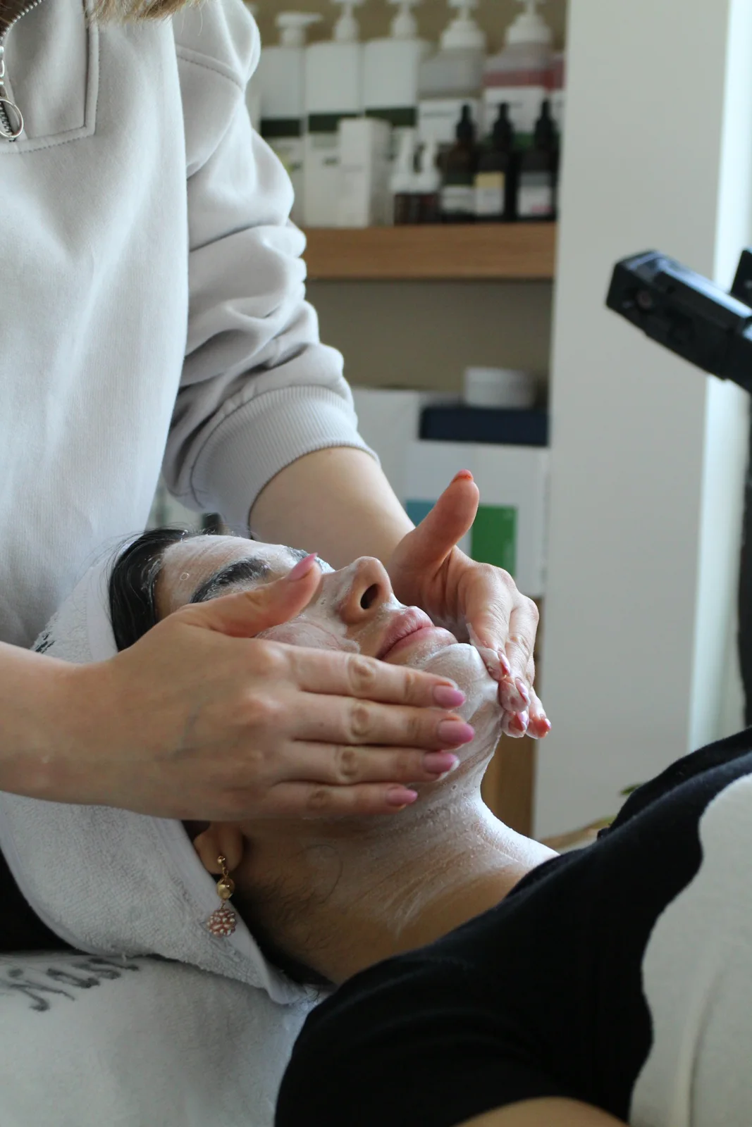 Hydrafacial